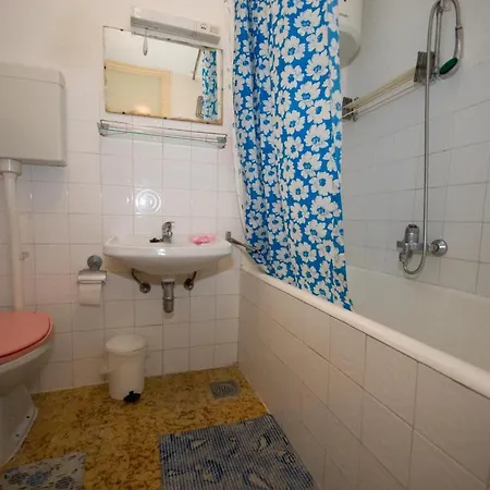 Apartment Neretvanka - Twin With Shared Bathroom Dubrovnik